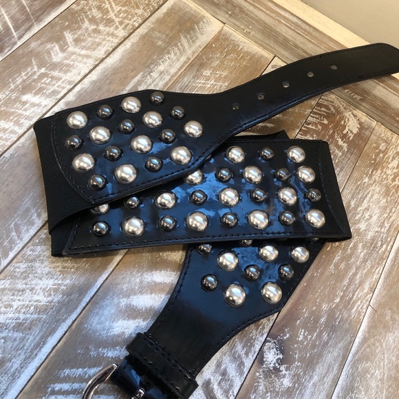 White House /Black Market .... belt - Picture 8 of 10